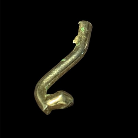 Vintage WARNER Aurora Borealis Rhinestone Cat Pin Brooch (imperfect)* - Picture 7 of 8